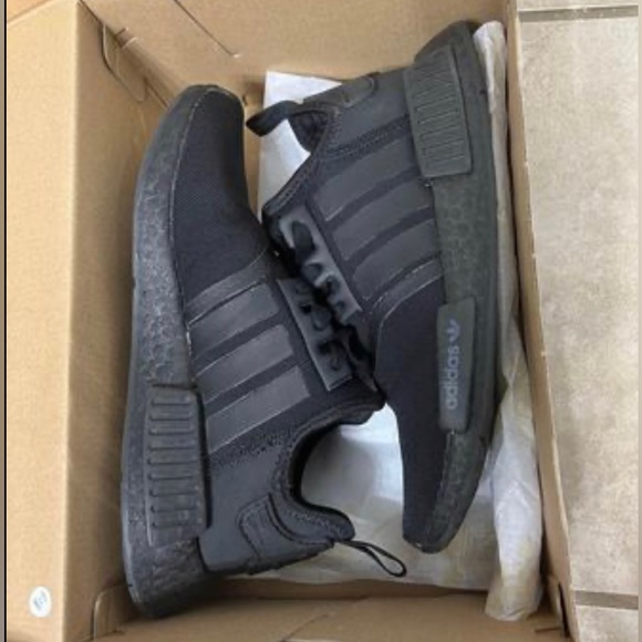 Youth Adidas Nmd R1 - Picture 2 of 4